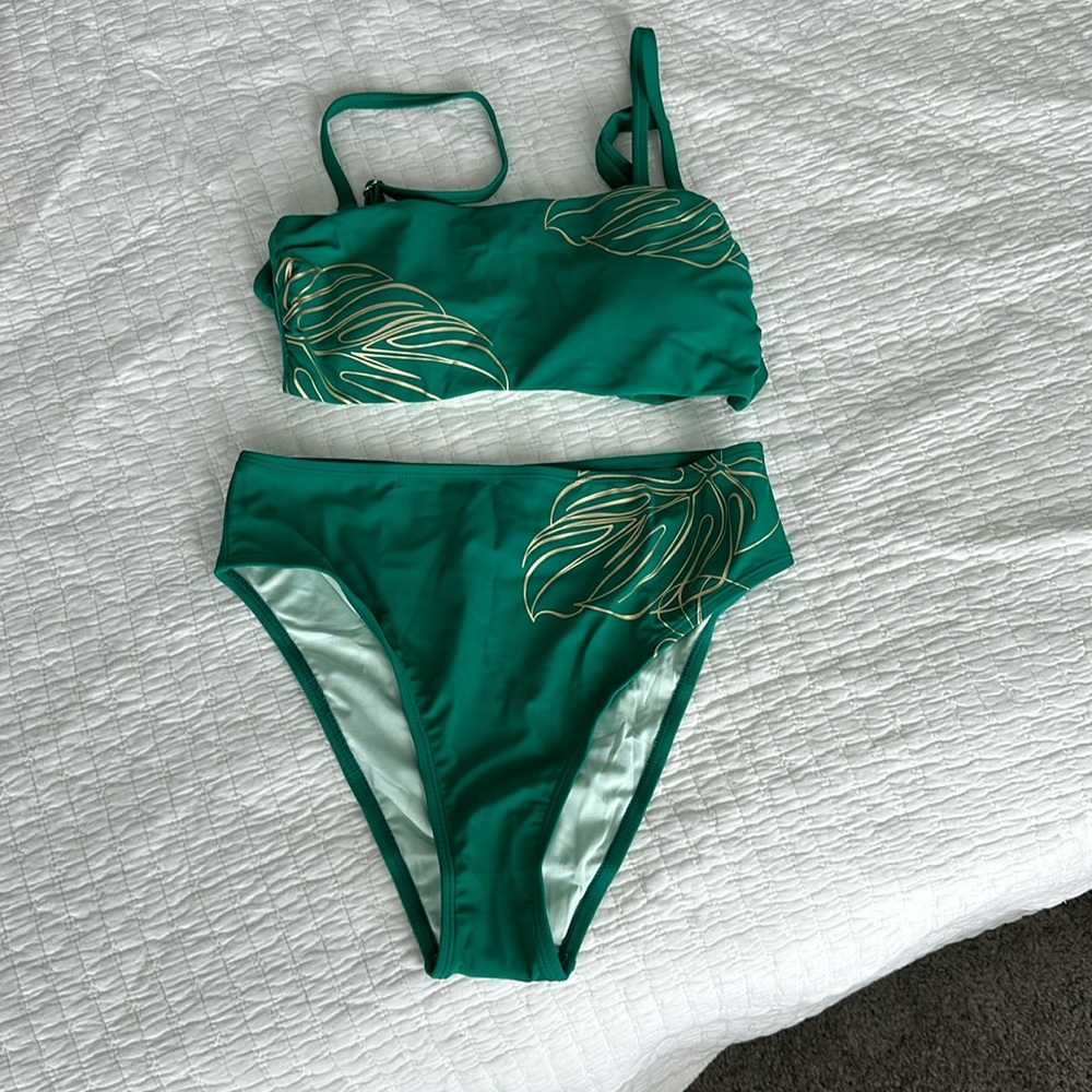 Cupshe green high-waisted bikini